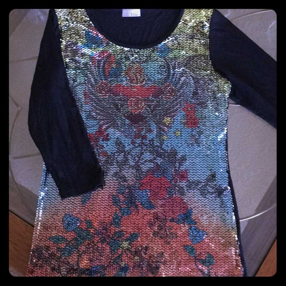 Vintage Sequined Top Hearts and Flowers by Vibe ♥️